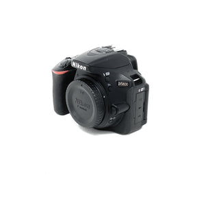 Nikon D5600 + 18-105 VR Kit de Reflex numérique 24,2 Mpix Noir