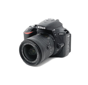 Nikon D5600 + 18-105 VR Kit de Reflex numérique 24,2 Mpix Noir